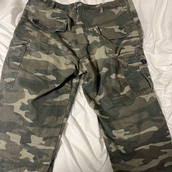 high rise baggy camo joggers - Picture 8 of 8